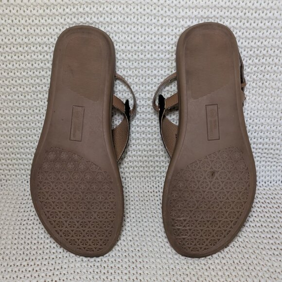 White Mountain London Sandal - Picture 8 of 13